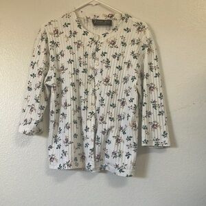 FINAL MARKDOWN Katelyn rose Floral White Top/cardigan